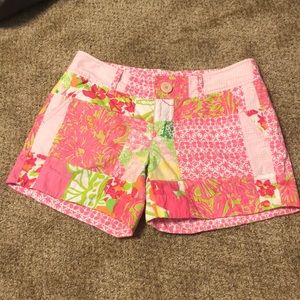 🌷Lilly Pulitzer Pink Patterned Shorts🌷
